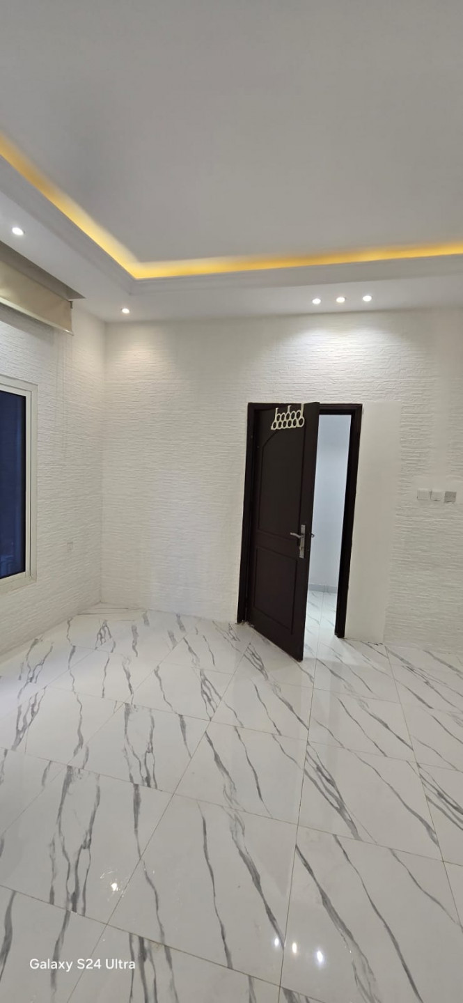 Studio bathroom and kitchen