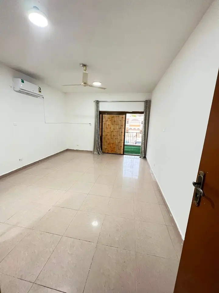 Large studio with balcony