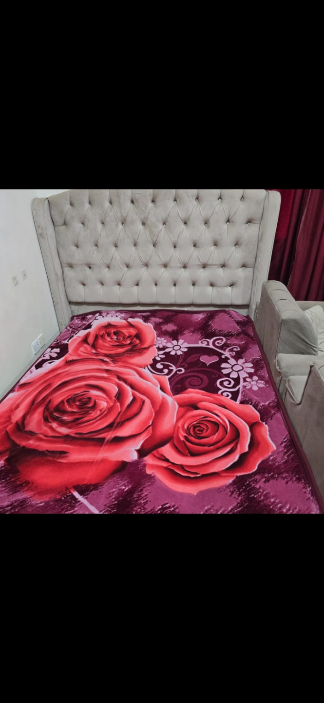 Large furnished studio