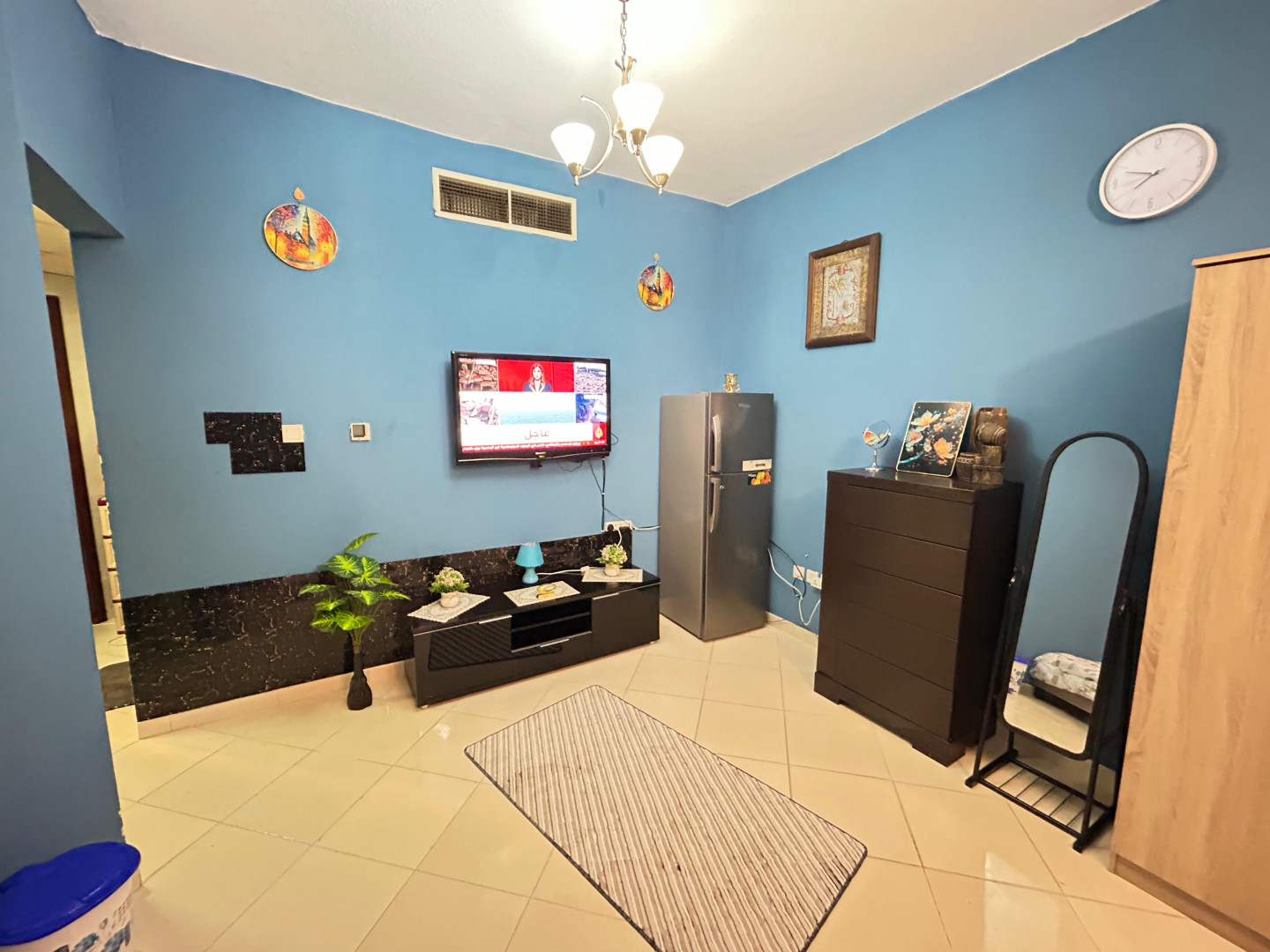 A private studio for the Oreo Tower