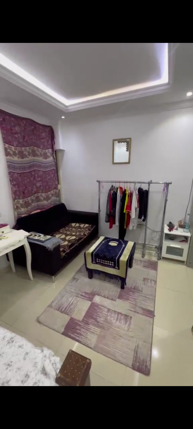 Family studio in Khan