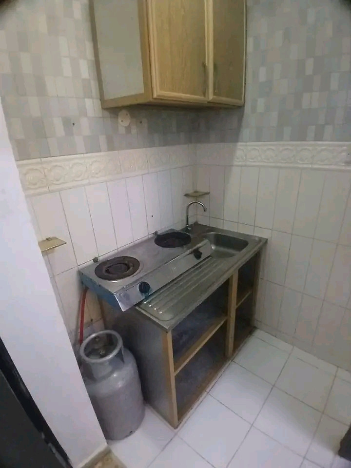 Furnished studio in Al Ghubra South
