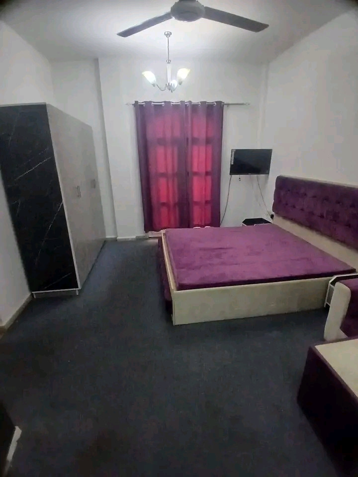 Furnished studio in Al Ghubra South
