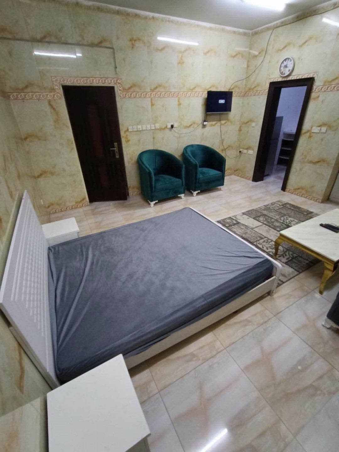 Fully furnished studio for rent