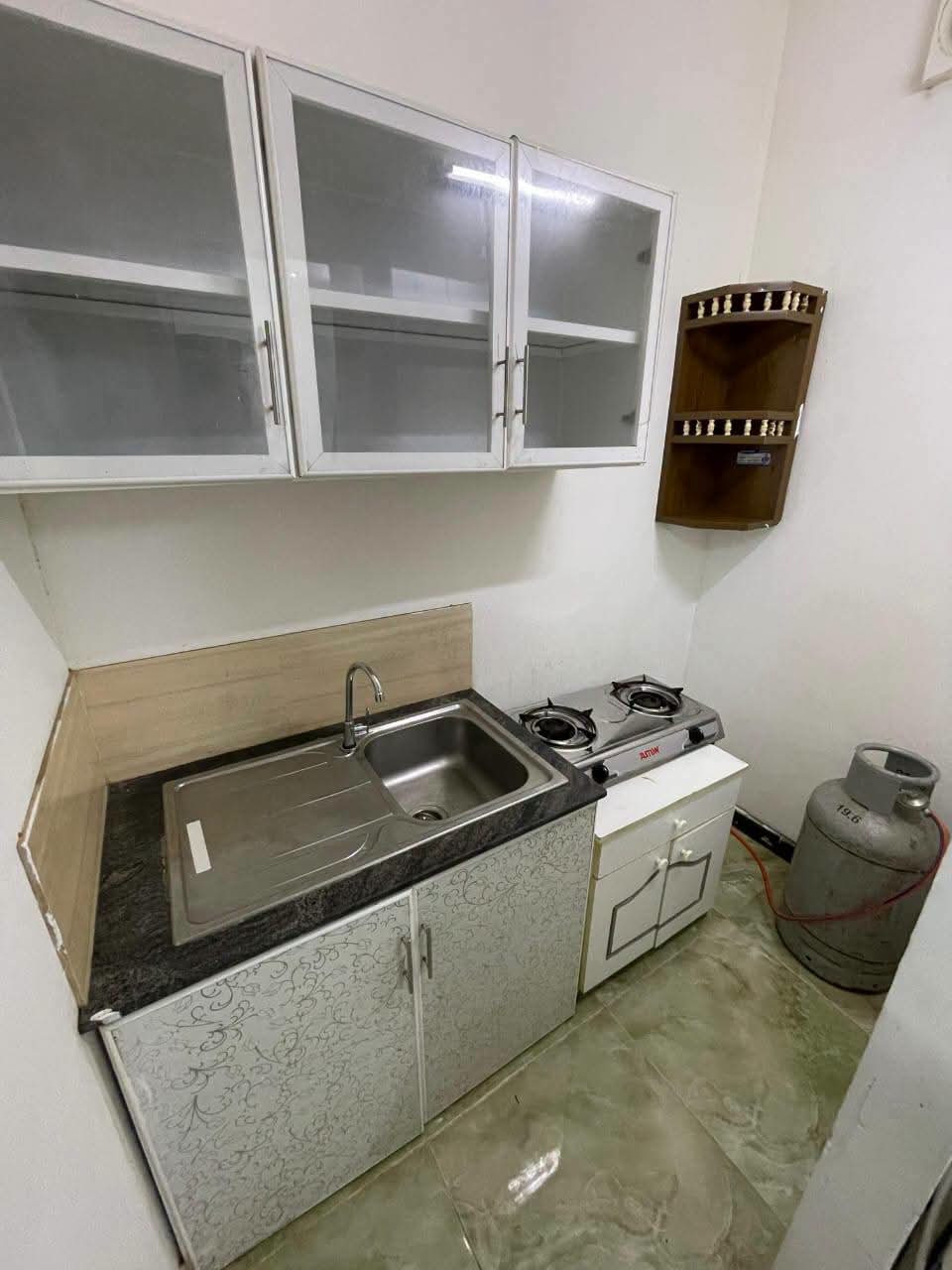 Fully furnished studio