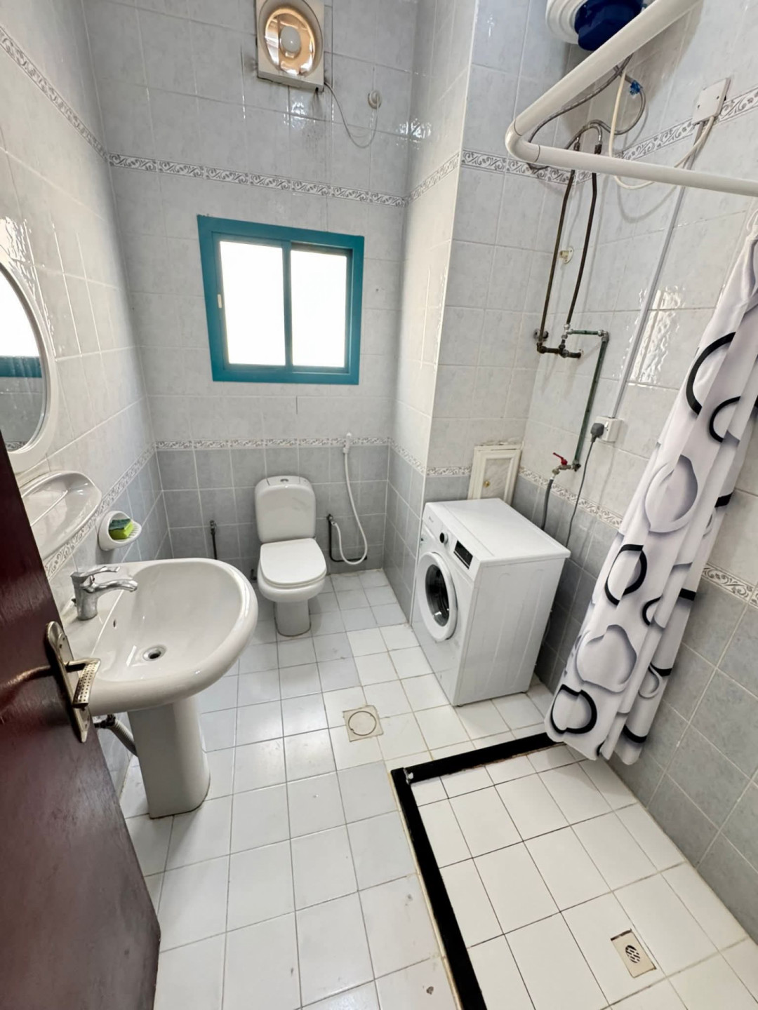 Furnished studio next to Lulu Hypermarket