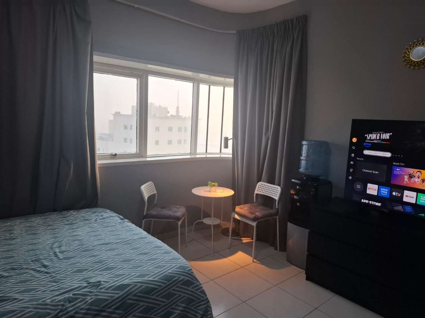 Furnished studio with hotel-style furniture