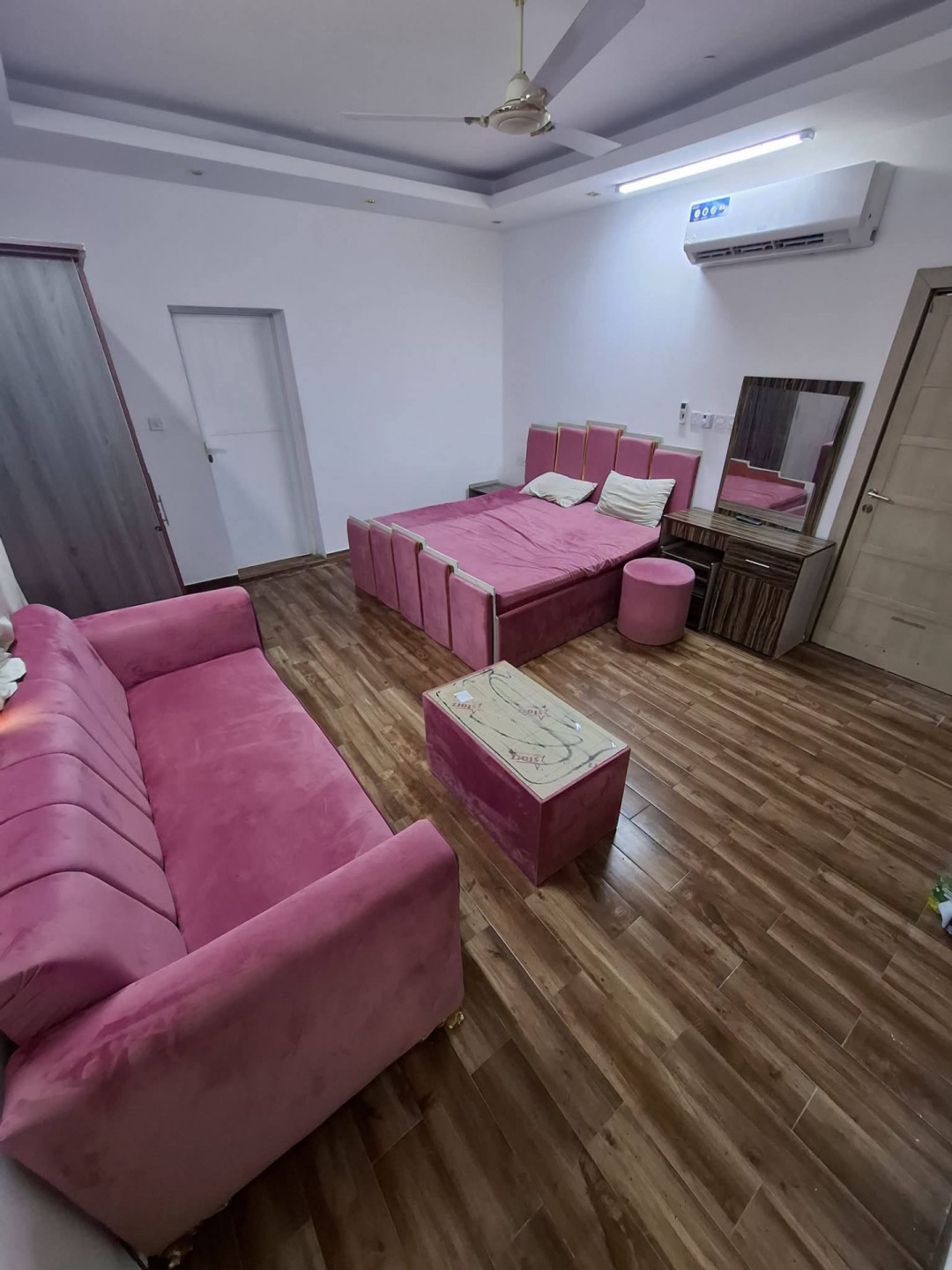 Furnished studio apartment with new furniture for rent