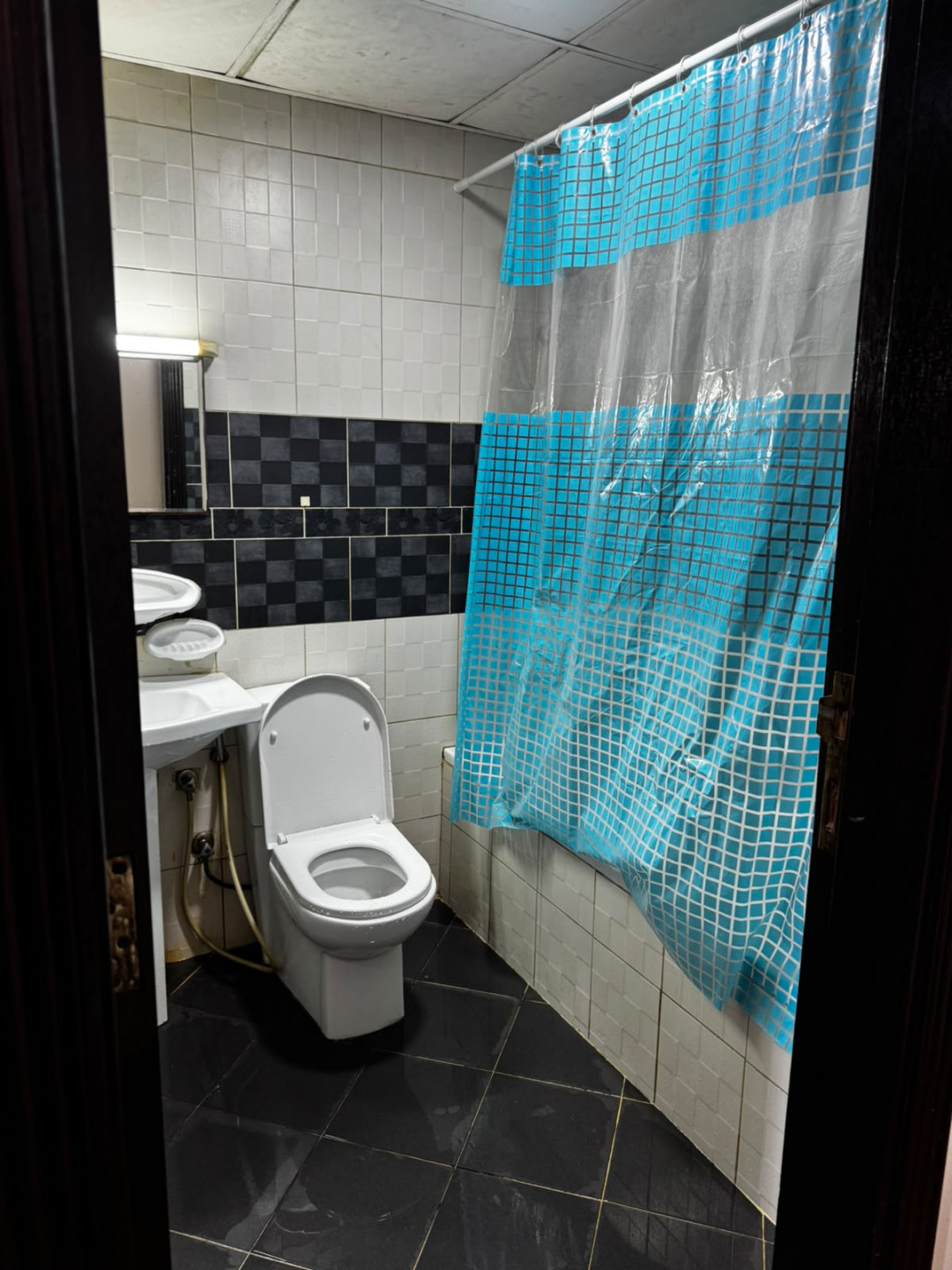 Furnished studio apartment, very clean furnishings