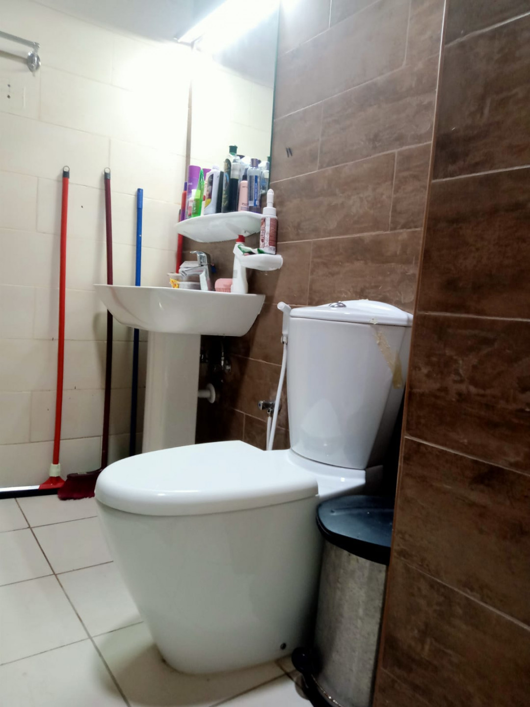 Furnished studio apartment with clean furniture for monthly rent