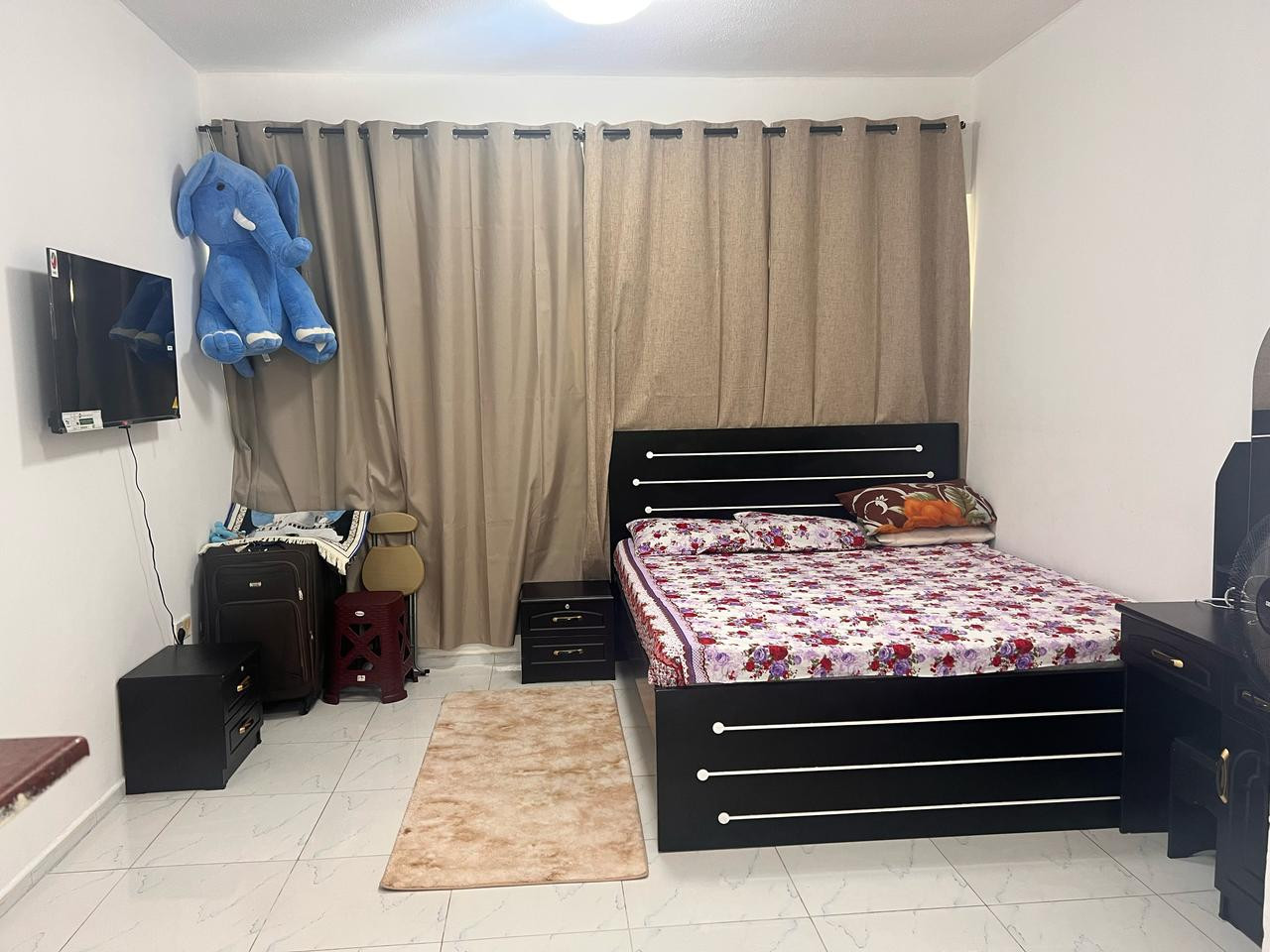 Furnished studio apartment, clean, spacious