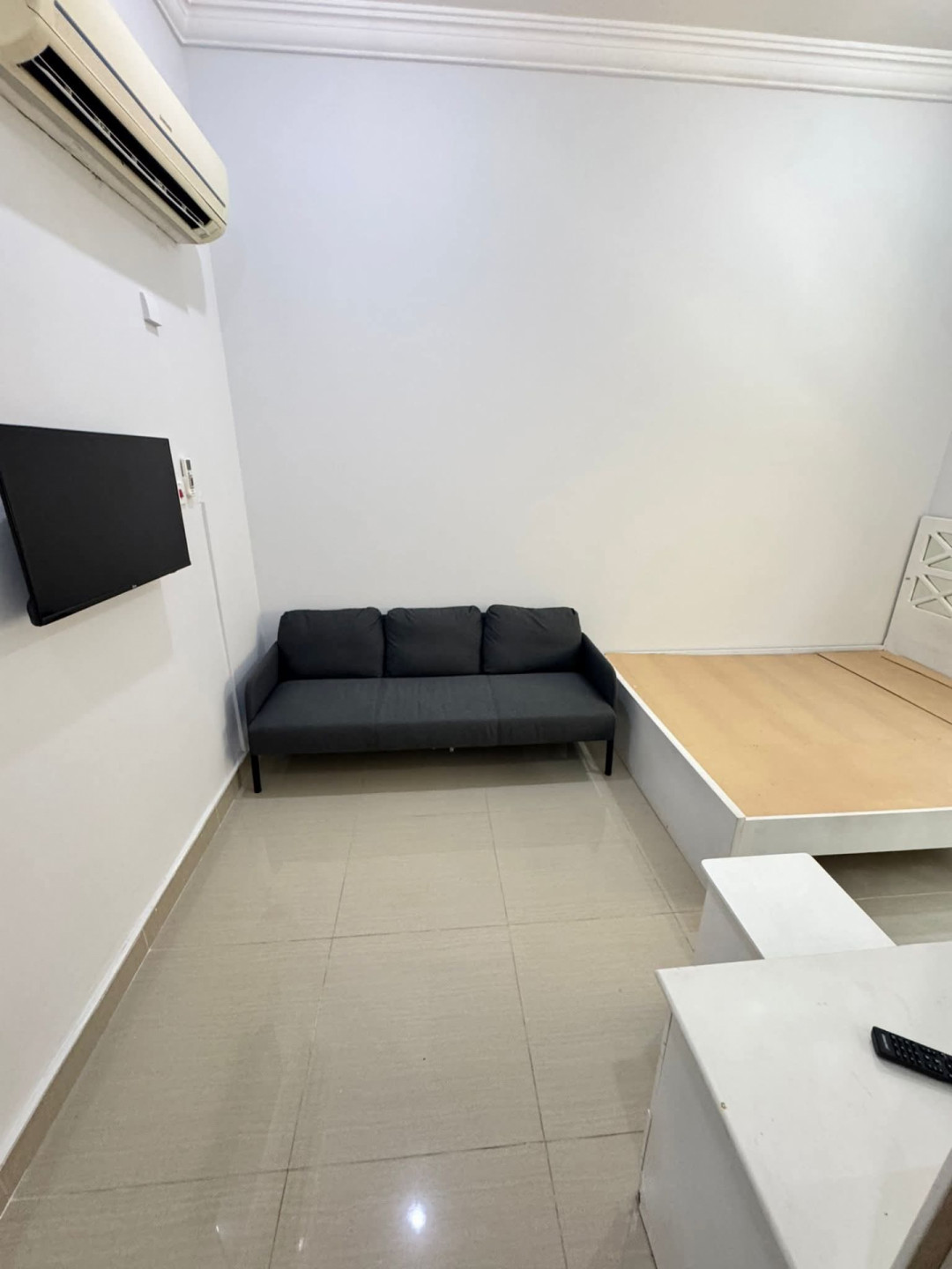 Furnished studio in Abu Hamour