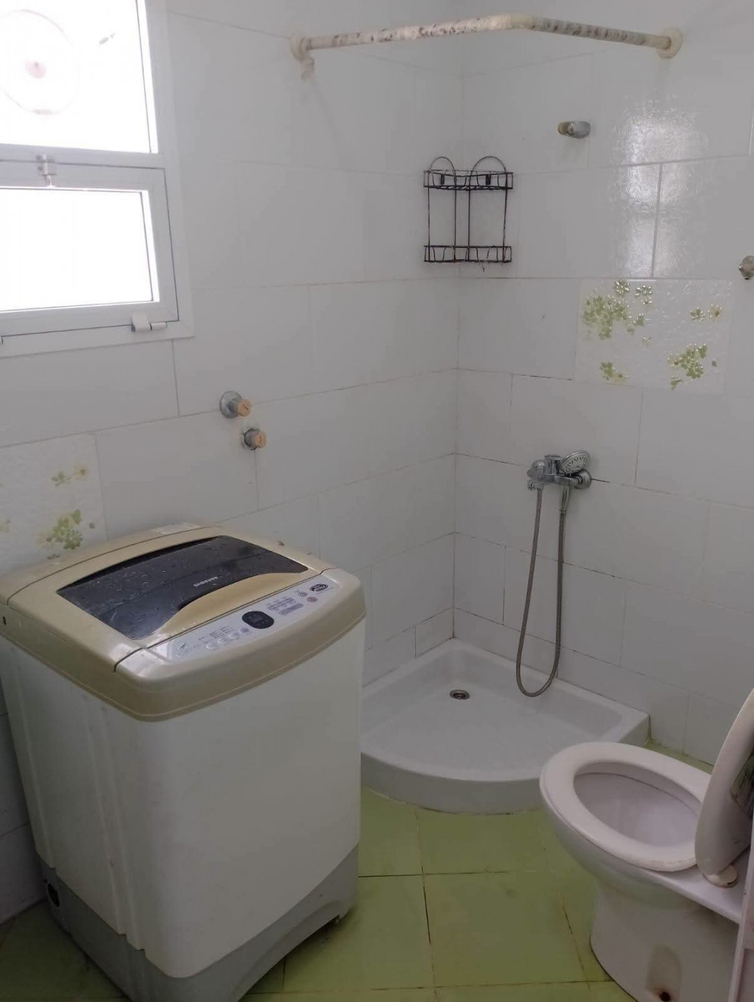 Furnished studio in Al Ghubra North