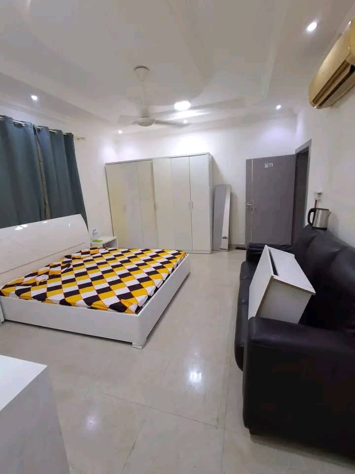Furnished studio in Al Mawaleh