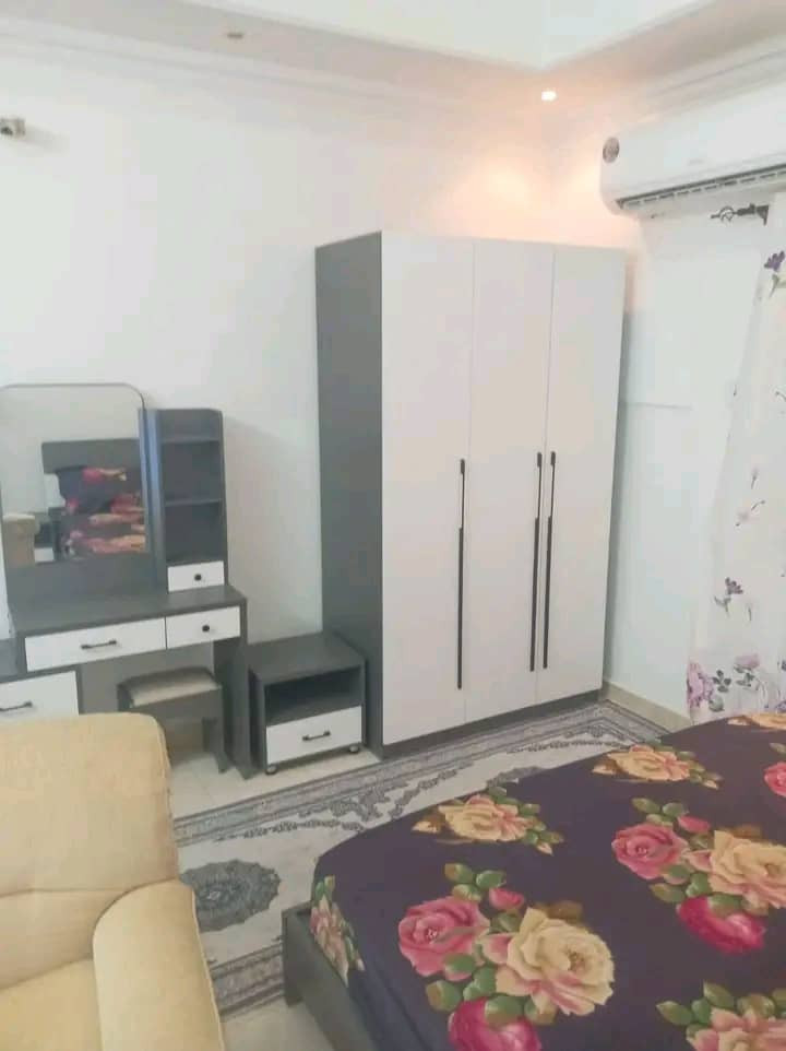 Furnished studio in Al Mawaleh