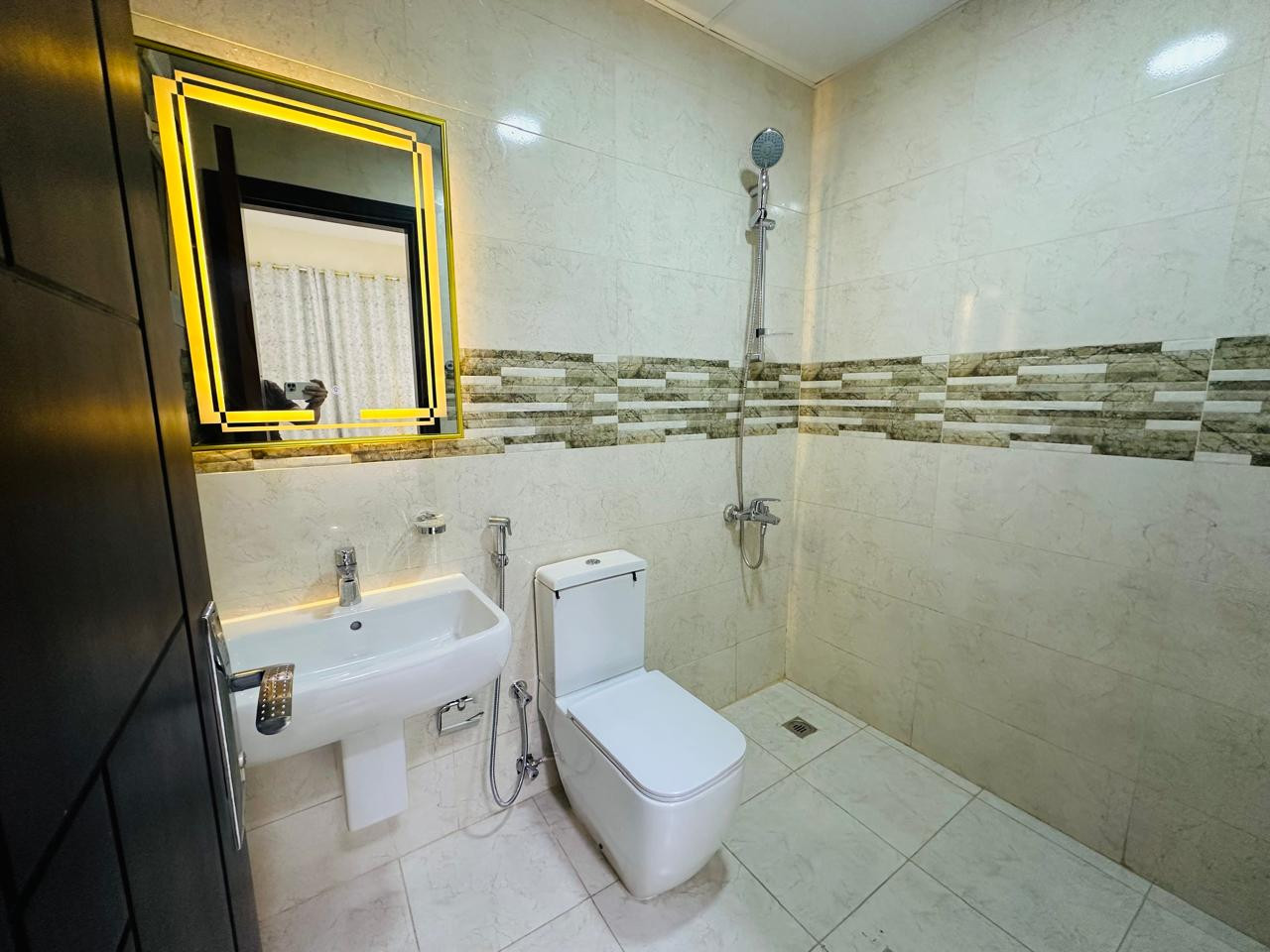Furnished studio in Al-Zayt