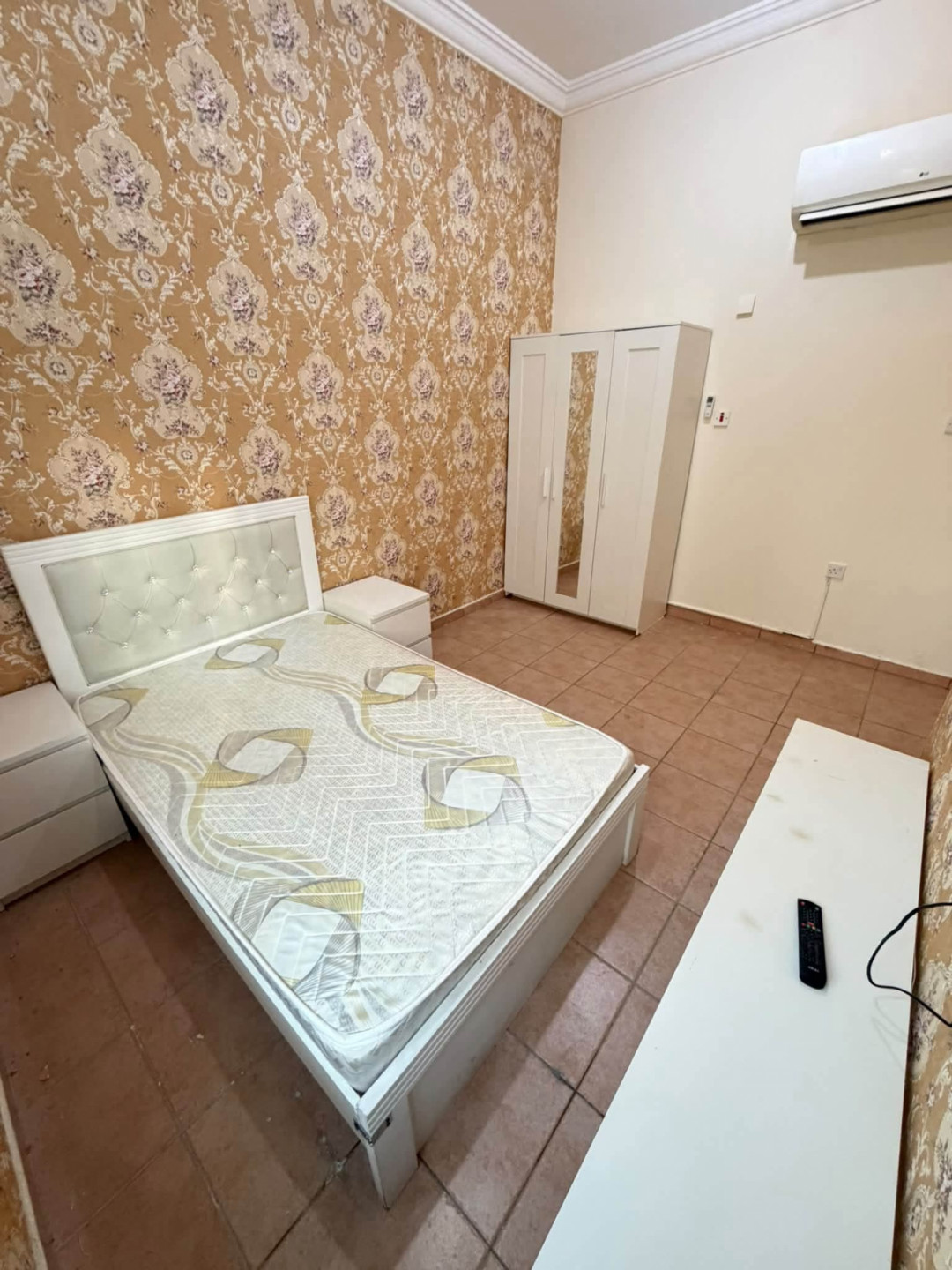 Beautiful fully furnished studio apartment on the first floor
