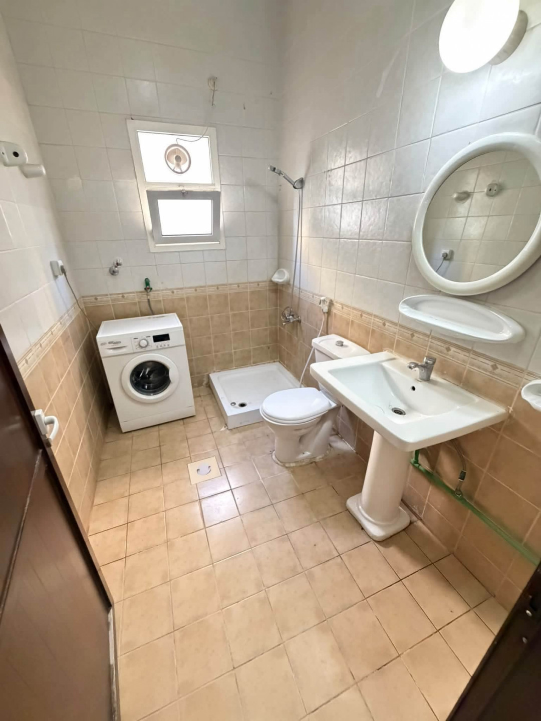Beautiful fully furnished studio apartment on the first floor