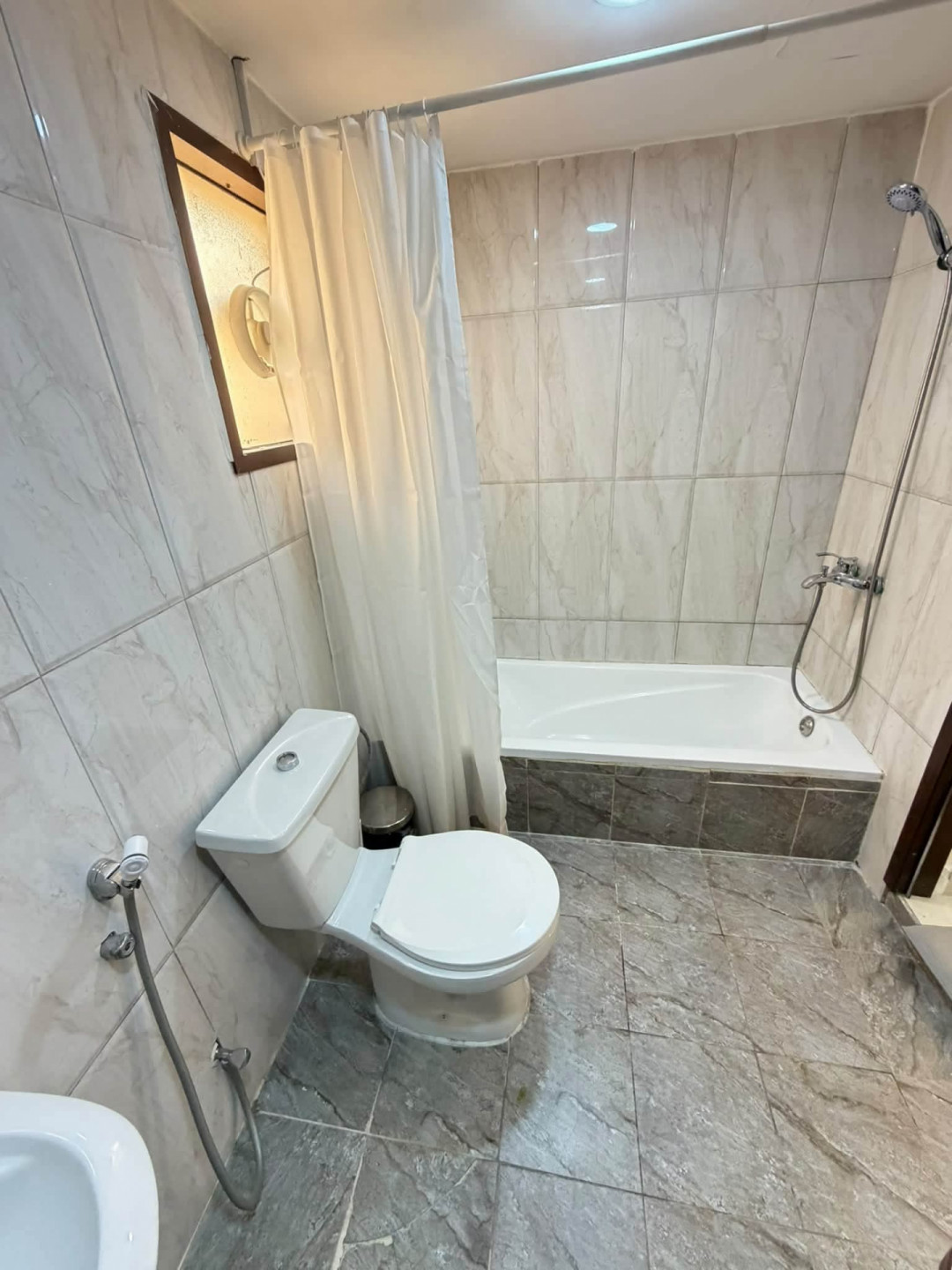 Furnished studio apartment behind Lulu Hypermarket