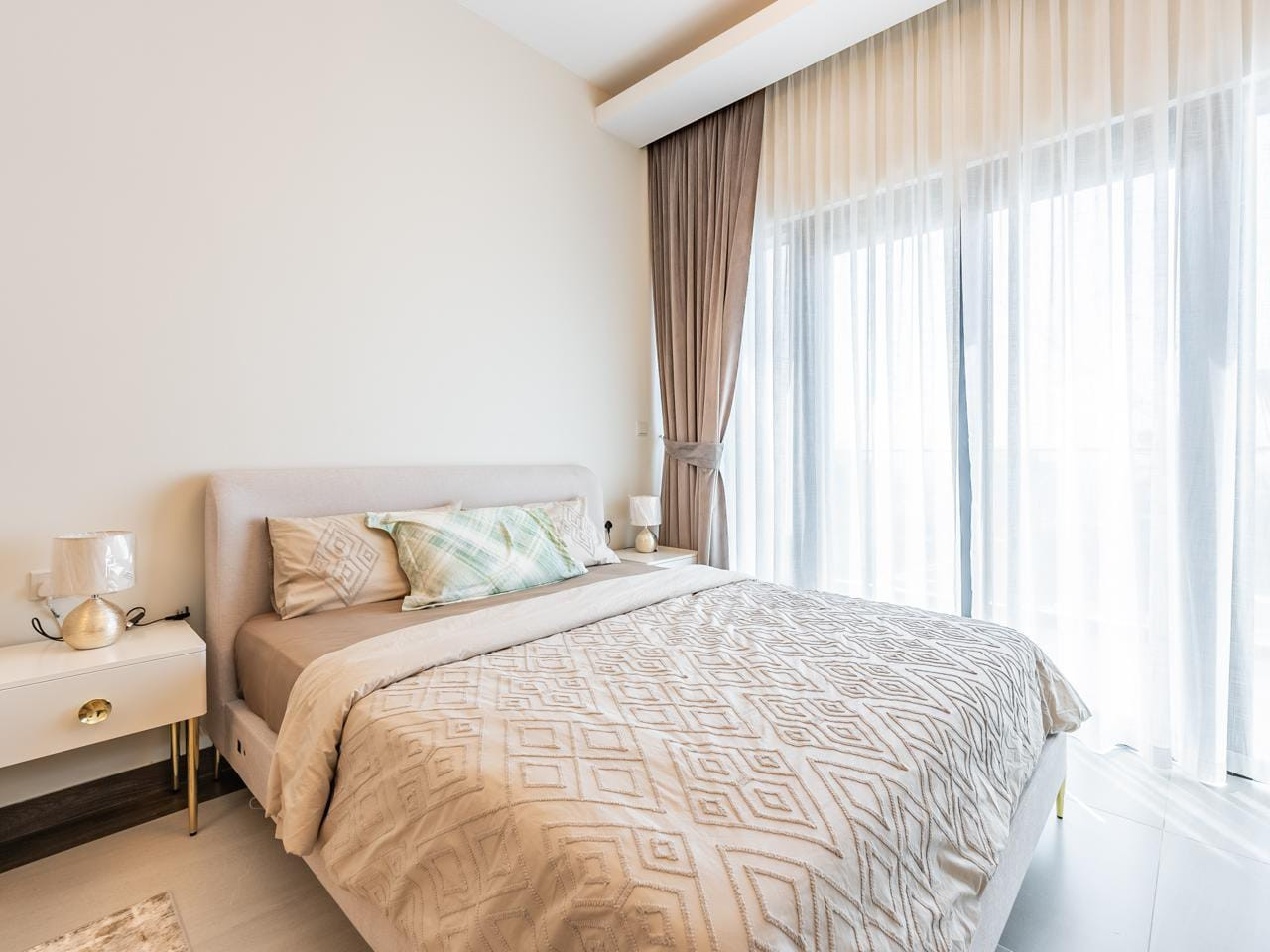 Furnished studio for monthly rent