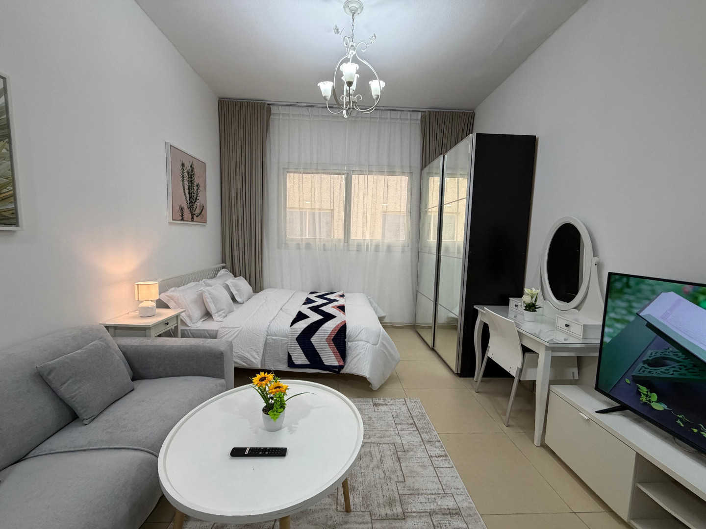 Furnished studio for monthly rent
