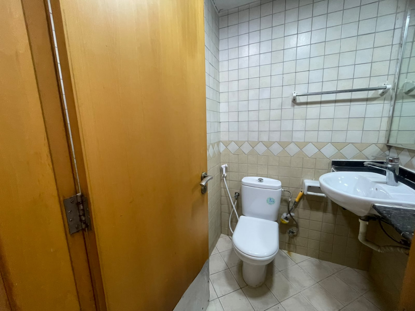 Furnished studio for monthly rent