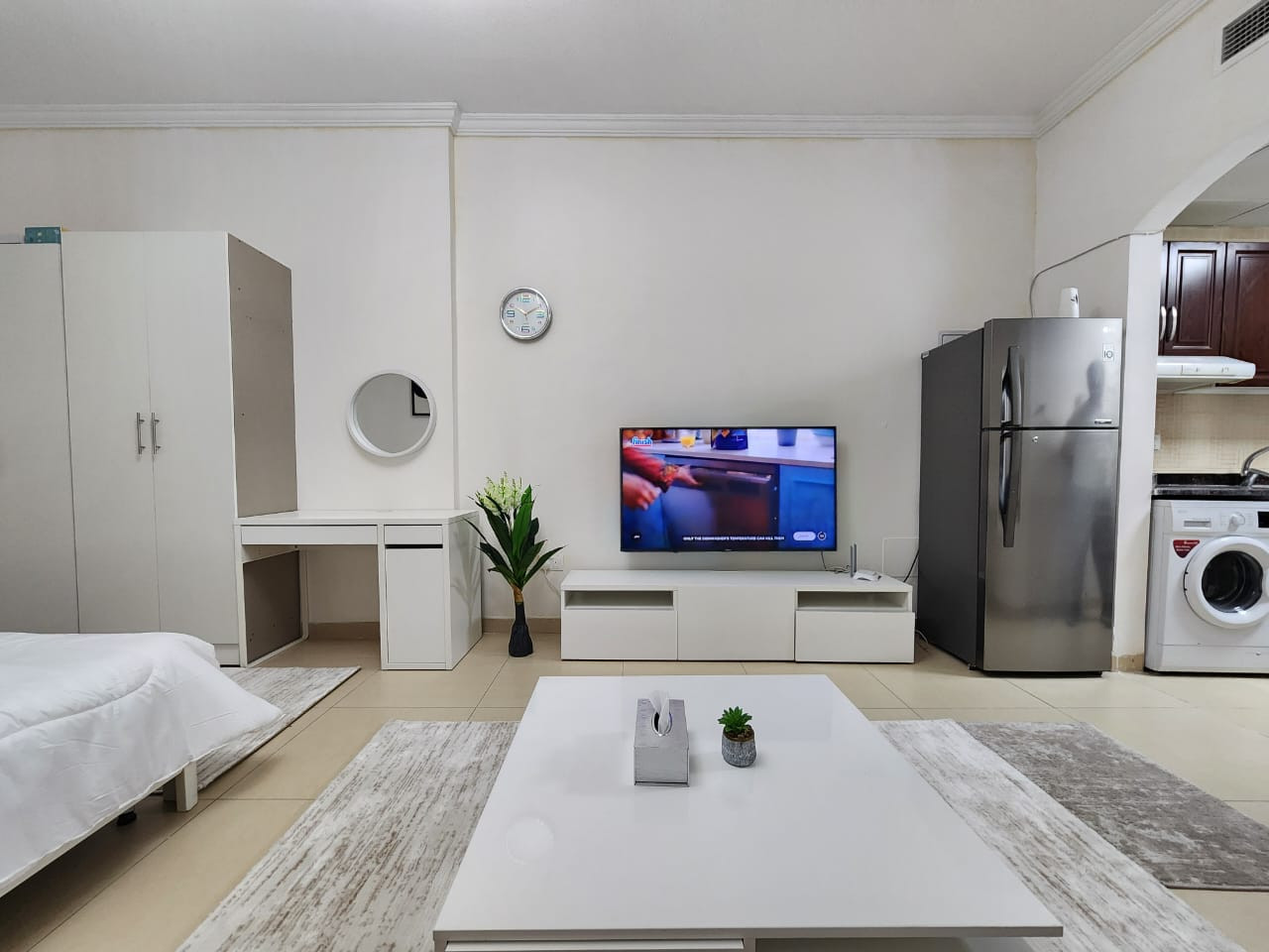 Furnished studio for monthly rent