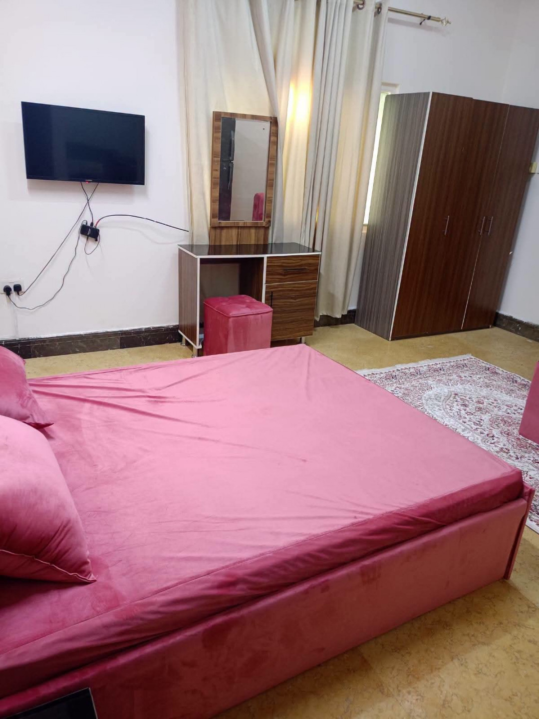 astdyo-mfrosh-llaygar-wy8e01786981557.jpg