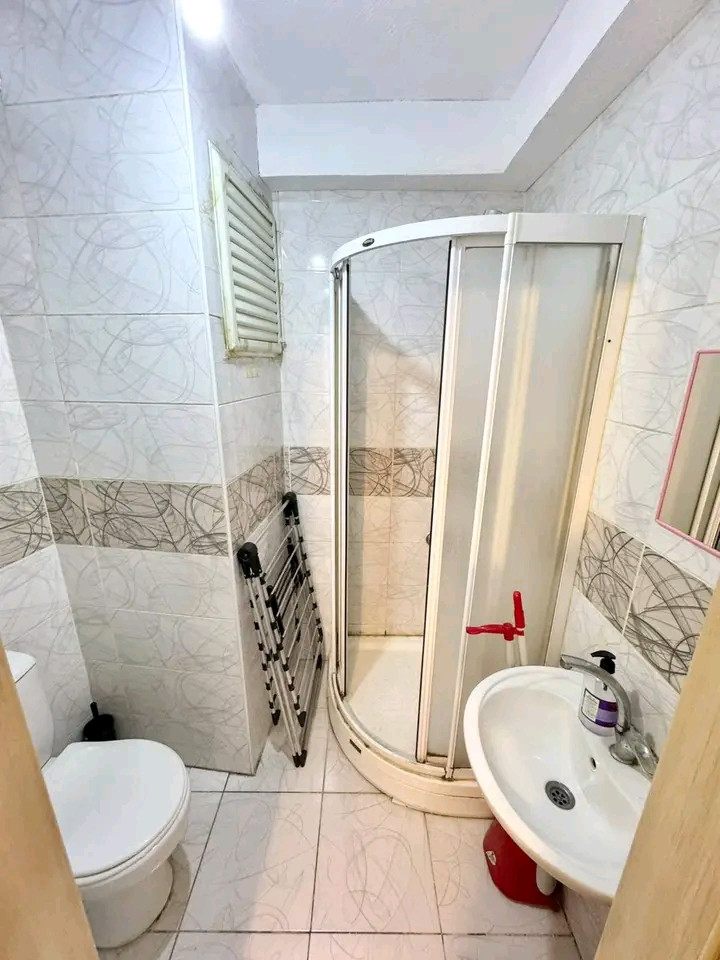 Furnished studio apartment, first floor, in Fatih