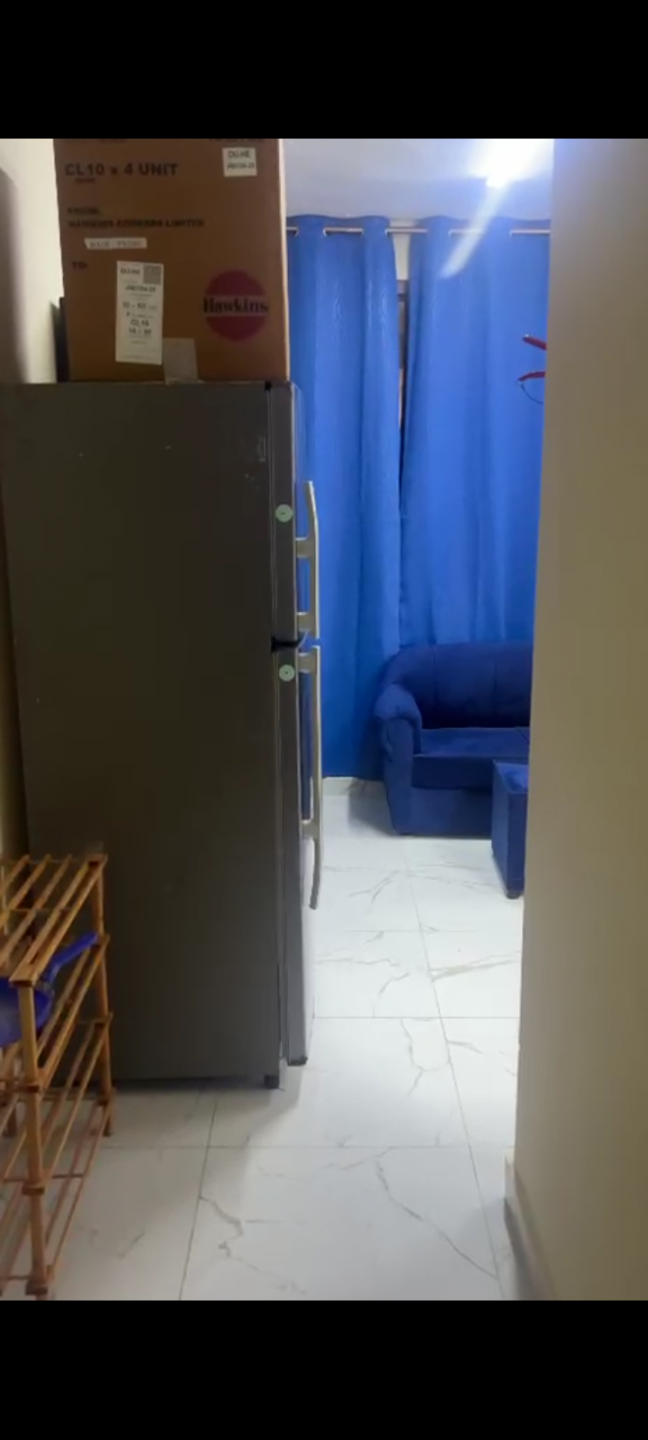 Furnished studio apartment, second row on the Corniche