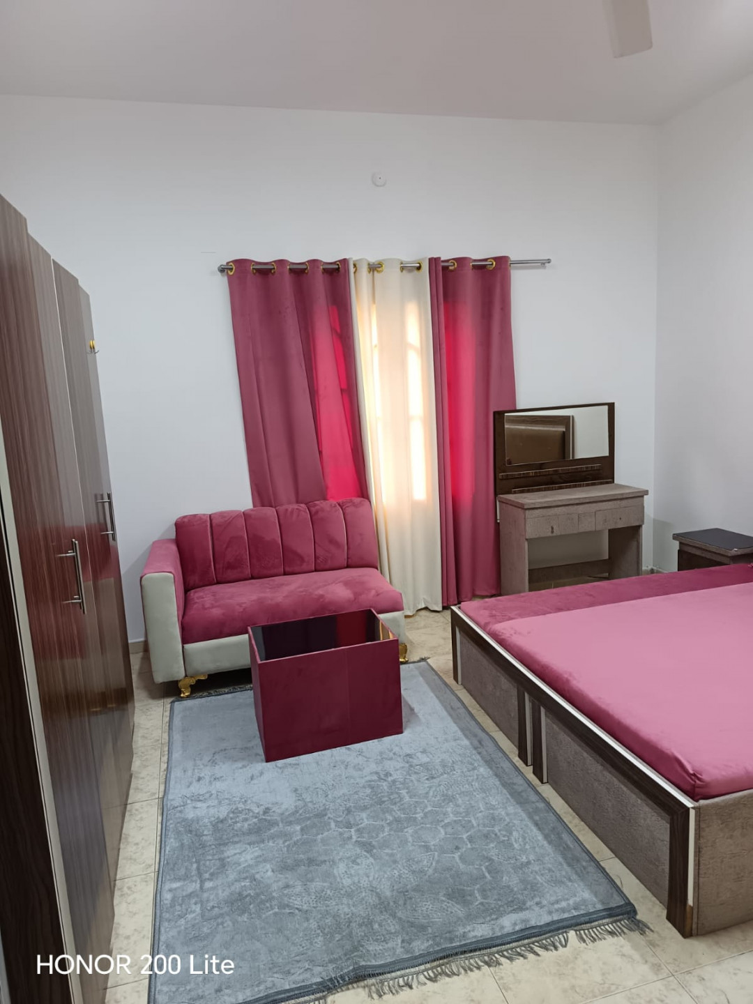 furnished studio