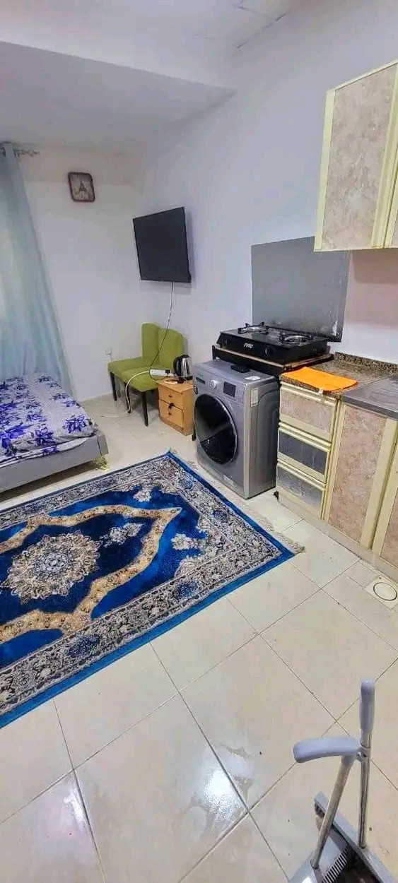 Excellent studio apartment in a prime location close to all amenities