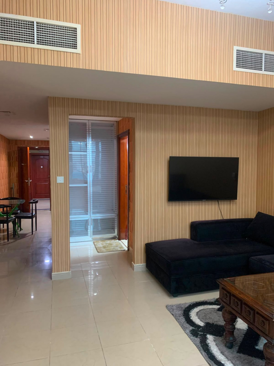 A distinctive studio in Al Rashidiya 1