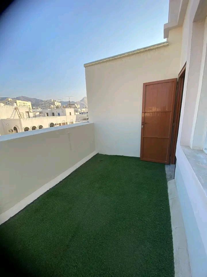 A well-maintained studio in Al Khuwair