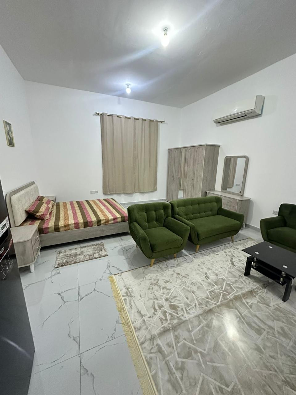 Large studio apartment for rent, fully furnished, in Riyadh, south of Al Shamkha.