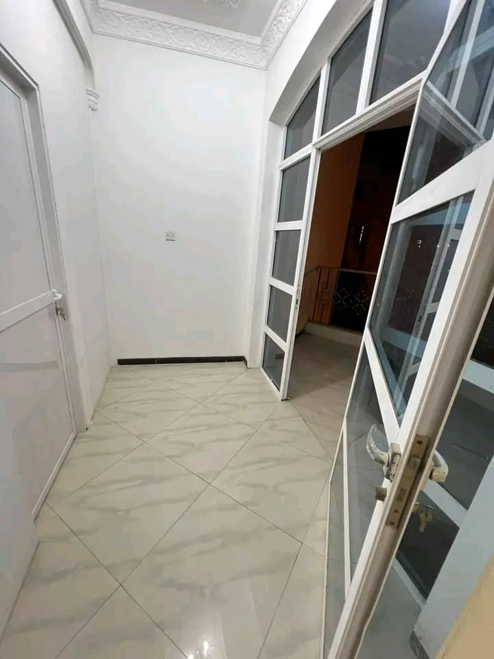 Studio available, first occupancy