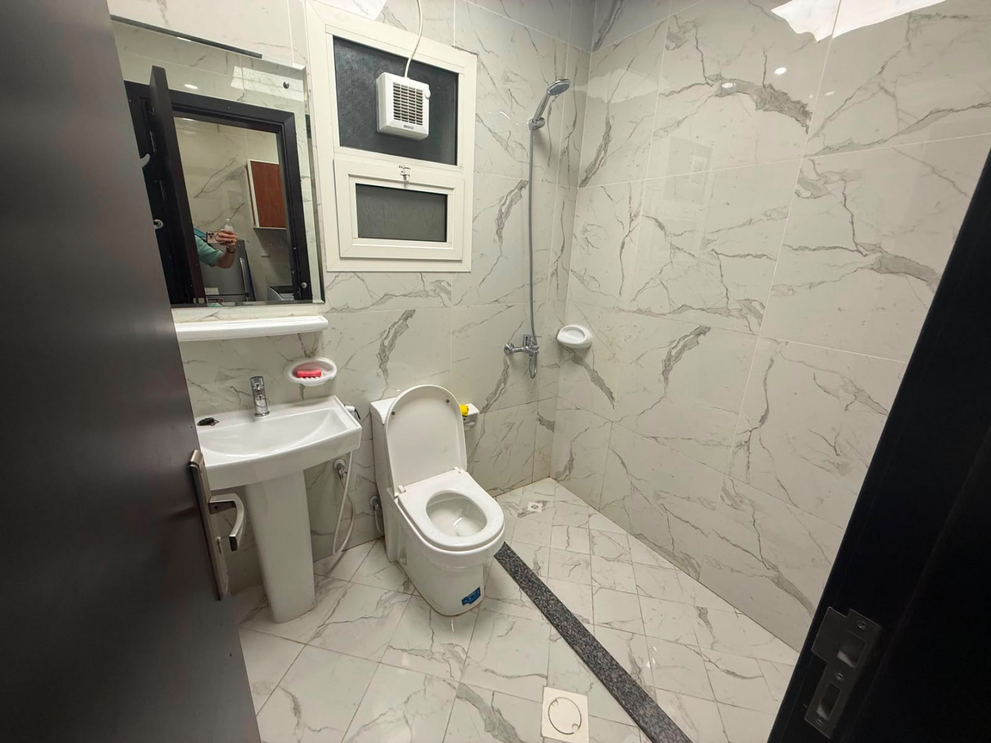 Studio apartment with separate kitchen, Al Rashidiya 3