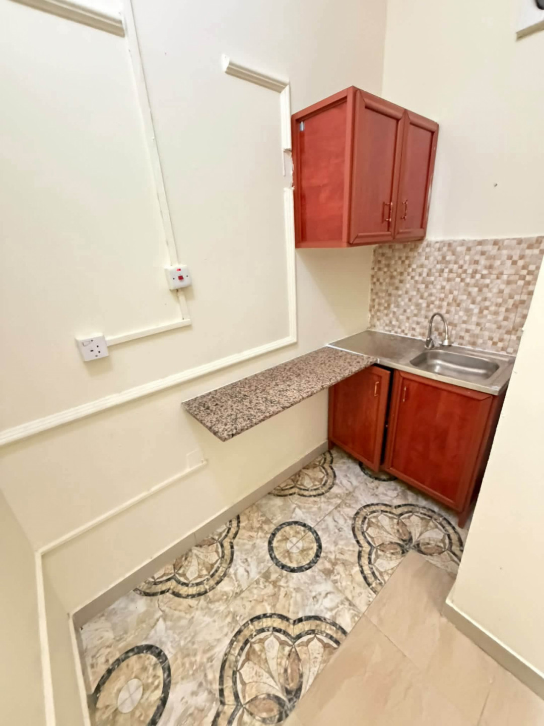 Spacious ground floor studio in Al Maamoura