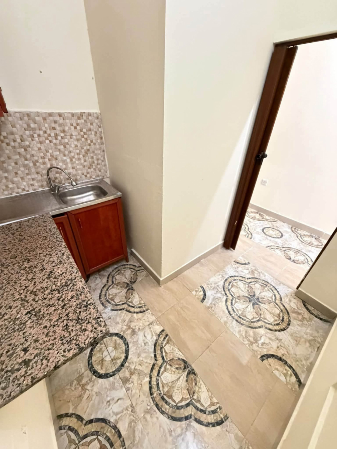 Spacious ground floor studio in Al Maamoura
