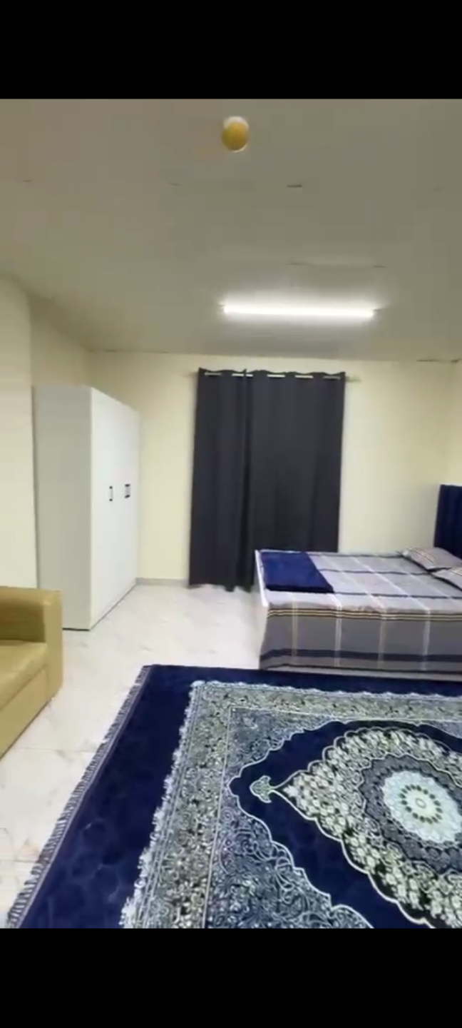 Full-service studio on Al Qawasim Corniche
