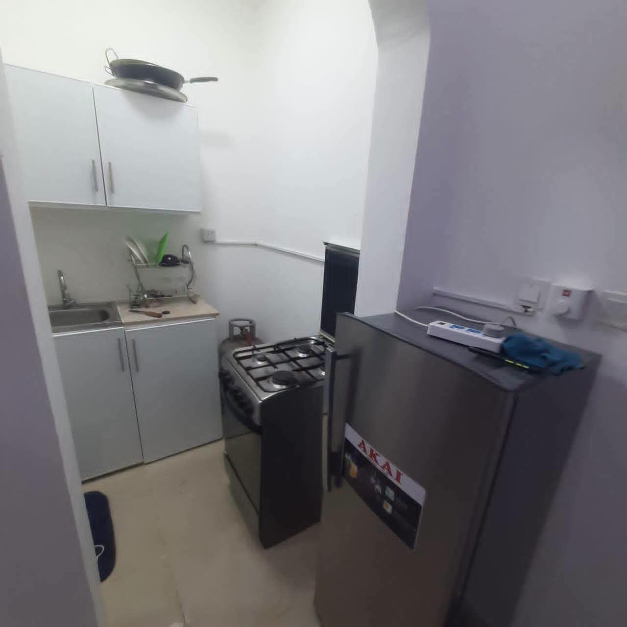 Full-service studio in Al Mawaleh