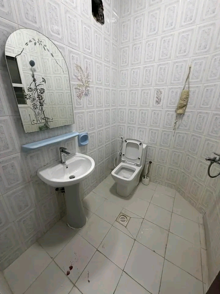 Studio with a large room and kitchen, first floor