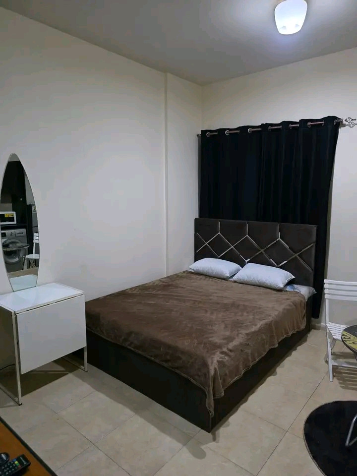 A very clean, furnished studio apartment, ready to move in 🚩