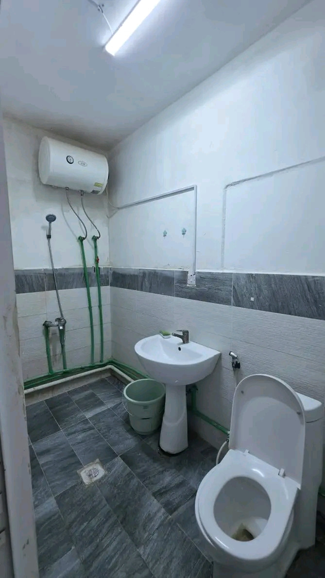 Large furnished studio