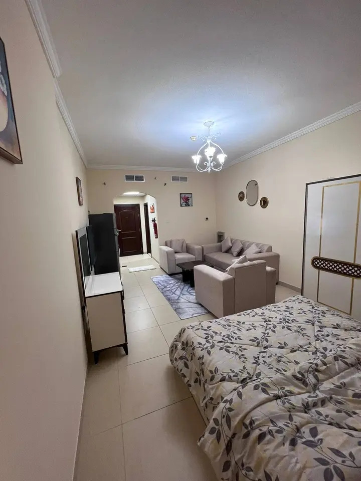 Furnished studio in Jasmine Towers