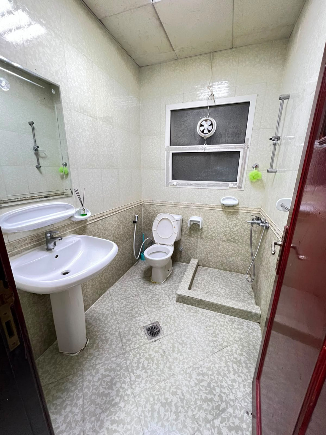 Fully furnished studio in Khalifa