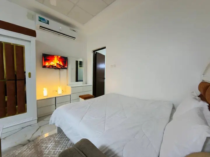 Furnished studio for monthly rent