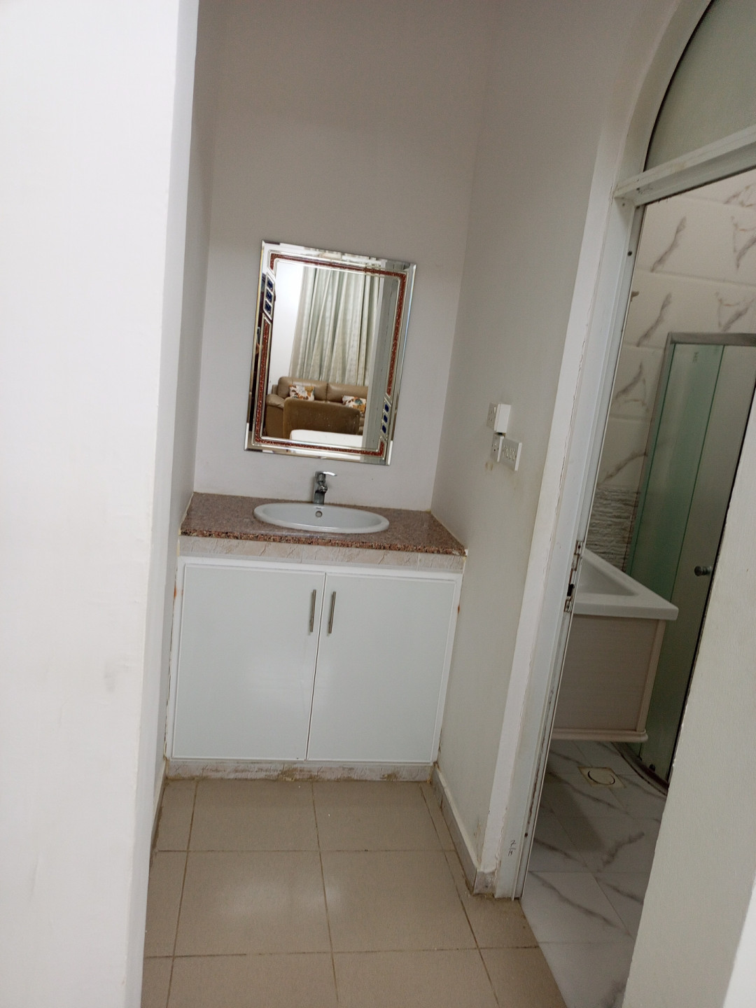 fully furnished studio for rent