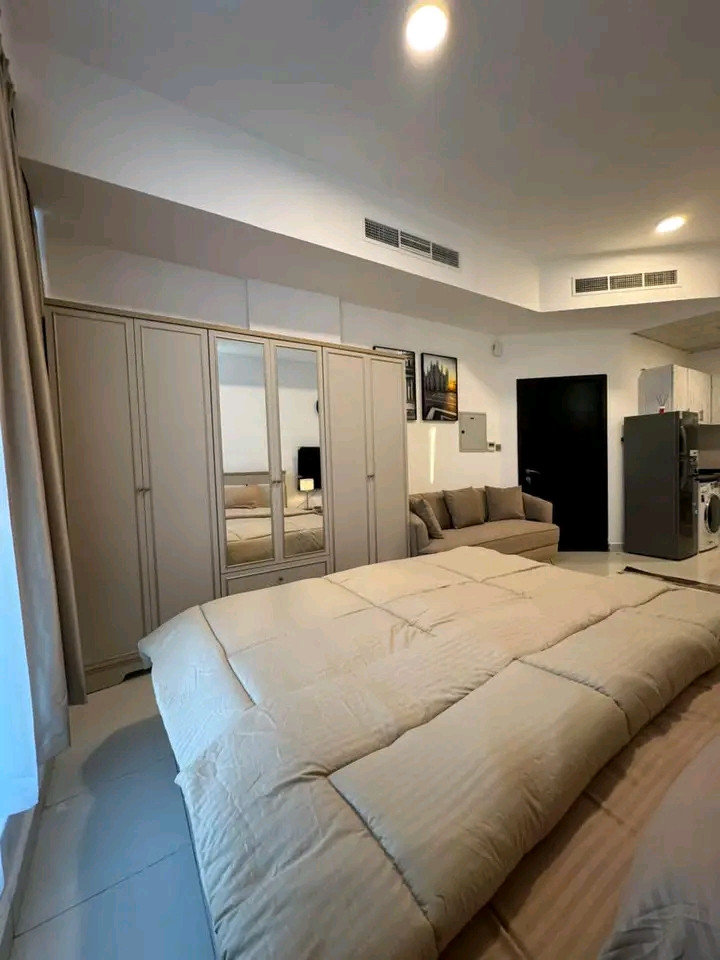 Furnished second-occupancy studio, spacious and comfortable