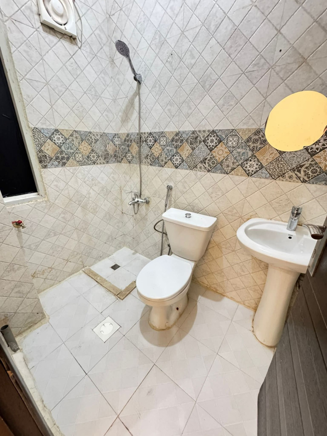 Small studio in Ain Khaled